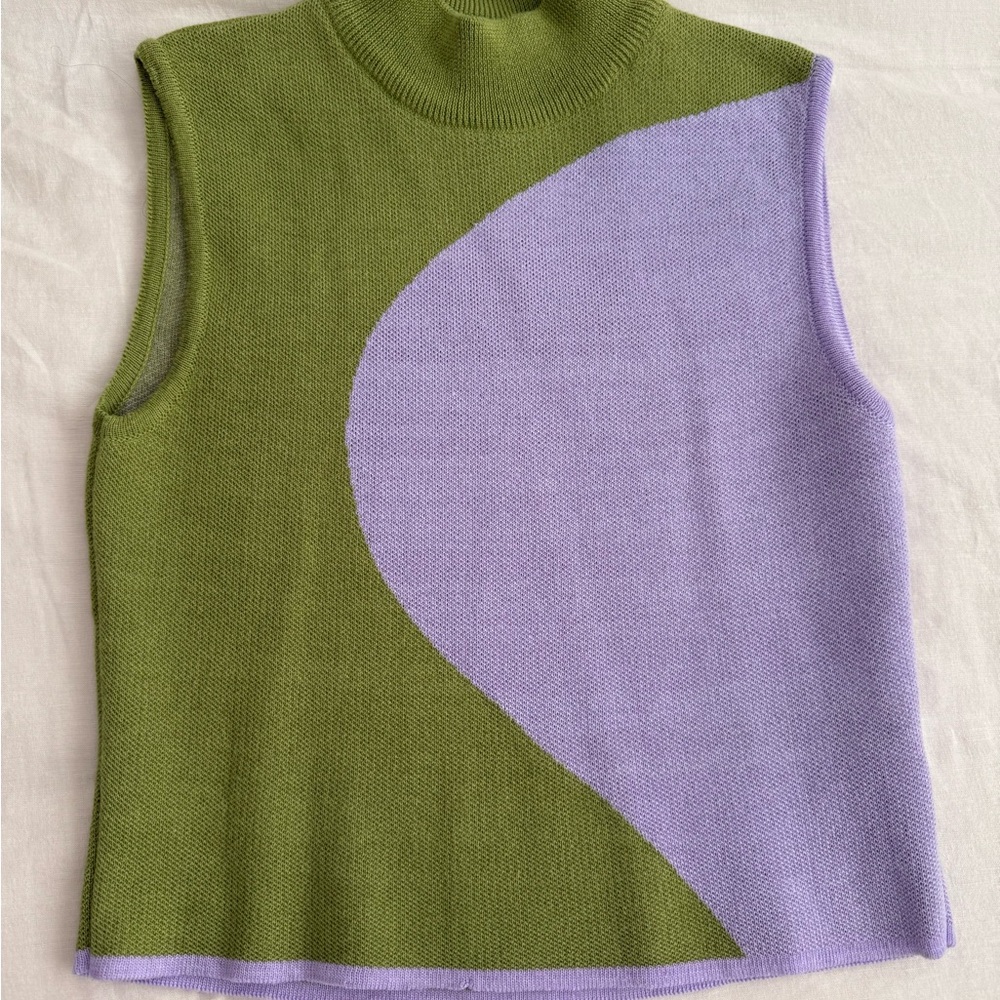 Green and Purple Sleeveless Knit Top